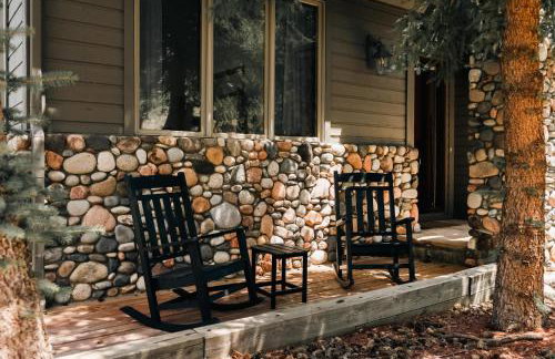 Peaceful Getaway with Hot Tub - Views - Evergreen - Foto 6