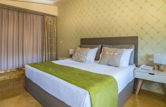 Koukounaria Hotel & Suites - Photo 18