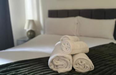 Large Luxury 5BDR Home 2 Bath and Free Parking - Foto 41