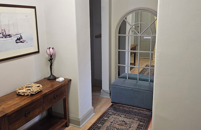 Snug - Macushla Apartment - Photo 2