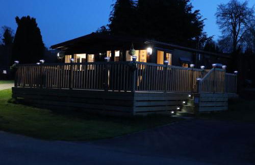 HEDDFAN, Luxury 3 bedroom timber lodge, Now with WiFi, Caer Beris Holiday Park, Builth Wells, SORRY NO TRADESMEN OR CONTRACTORS ALLOWED - Foto 27