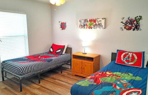 Private pool villa with game room close to theme parks! - Foto 41