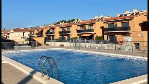 Apartamento familiar con piscina - Foto 3