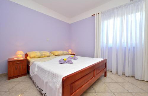 Villa Zdenka with heated pool - Photo 53