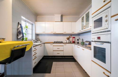 Leiria Fatima Nazaré 3 Bedroom House - Photo 24