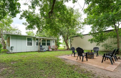 Walk to Boat Ramp Newly Remodeled Seadrift Home! - Foto 20