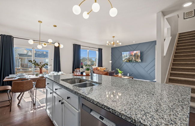 New! Family-friendly Home w/ Pool Table, King Beds - Photo 15