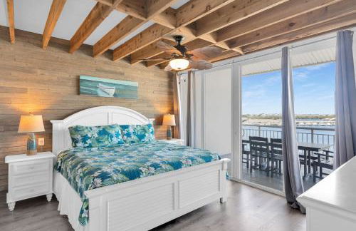 St Thomas - Waterfront Penthouse sleeps 16 w Pool & Boat Dock - Foto 13