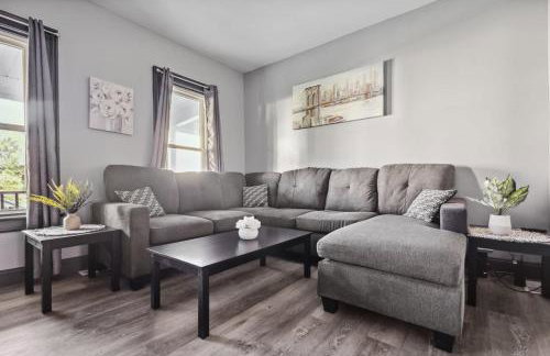 Quiet 3BR Vacation Spot-Minutes to Niagara Falls USA - Foto 21