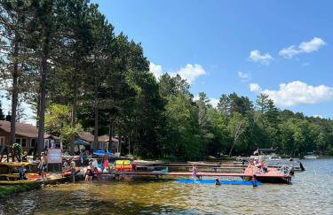 Modern Spacious Home 11 Cedaroma Northwoods access to resort kayaks yoga firepit lakeviews - Foto 5