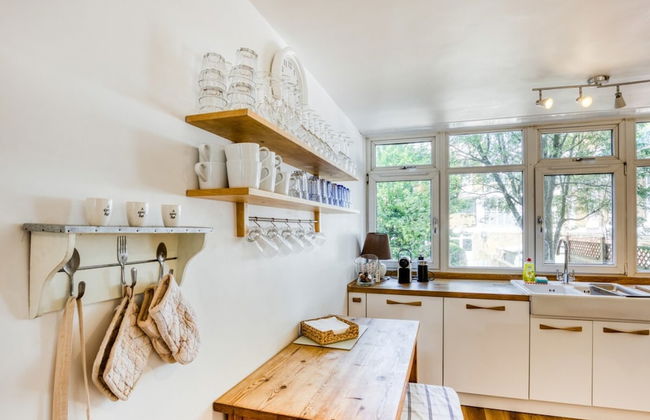 Homely 4 Bedroom House in Brixton - Foto 21