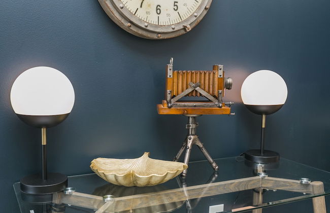 Mid Century Modern Downtown Condo | 30+ Night Min - Foto 40