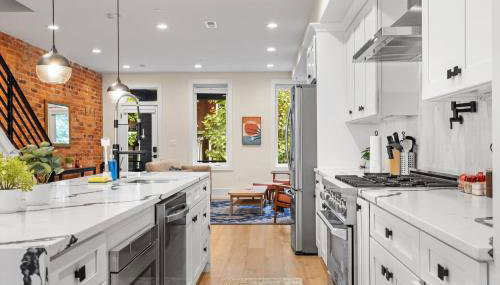 Central DC 5-BR Townhome - Walk to METRO-rail - Foto 2