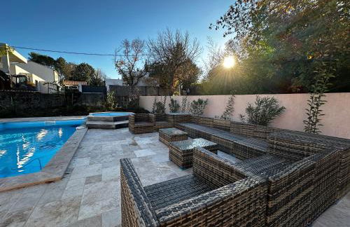 Bastide avec Piscine et Spa, vue Ste Victoire - Foto 4