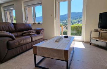 Gîte moderne et calme avec local séparé pour skis et vélos - Foto 1