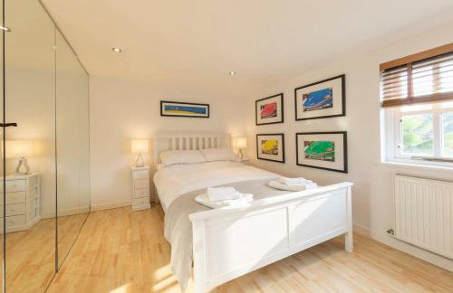 Stylist Split Level 2 Bed With Parking - Foto 10