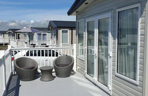 The Sea Breeze - 8 Berth Premium Caravan in Camber Sands - Photo 7