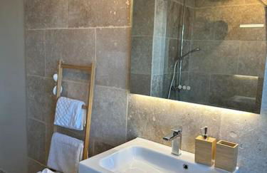 Beautiful two bedroomed gite - Foto 13