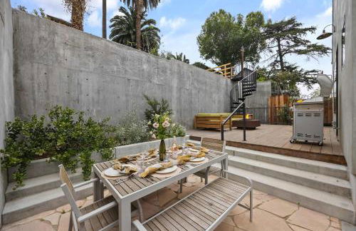 New Listing Hillside Villa by Colby & Conrad - Foto 30