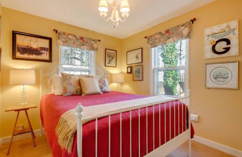 Hike, Sip and Explore! Blue Ridge Mtn Cabin with Porch - Foto 21