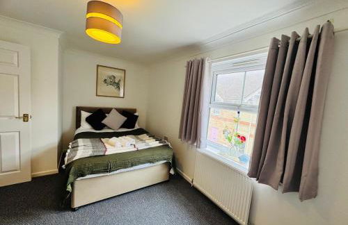 Town centre with parking - Foto 4