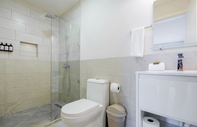 Cozy 1BR in Santa Ana - Photo 77