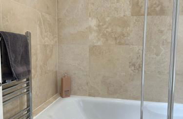 W9 Gem Stylish 2 Bed Flat - Photo 41