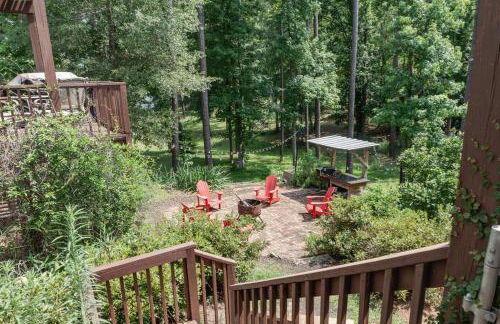 Luxurious Lake Front Estate, Sleeps 20, Game Room and Pet Friendly - Foto 42