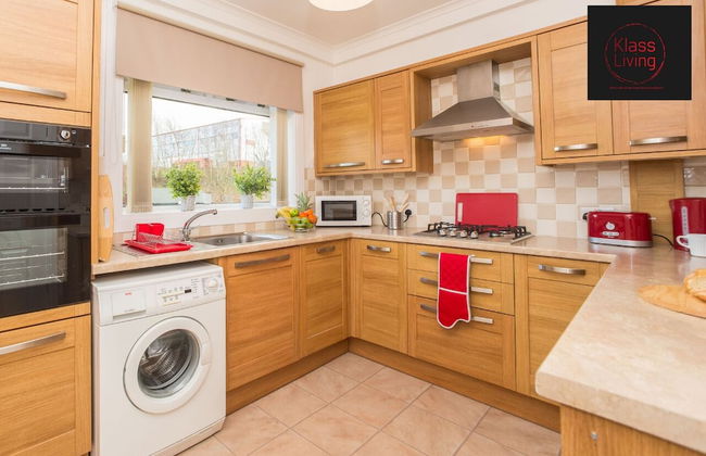 Two Bedroom House by Klass Living Serviced Accommodation Hamilton - Kenmar House With Parking & WiFi - Foto 9