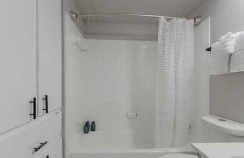 The Landry 214 Spacious and Cozy 1 Bedroom 1bth - Foto 21