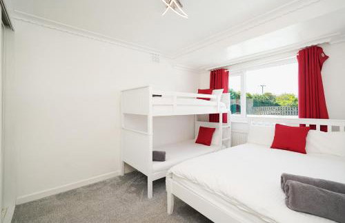 Rent My Spa Home with swimming pool, hottub and sauna - Foto 17