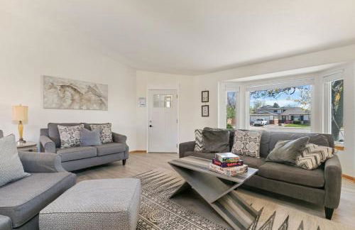 Charming Home with RV Parking - 30 miles from RMNP! - Foto 14