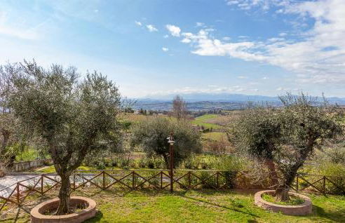 Amazing Home In Morrovalle With Wifi - Foto 12