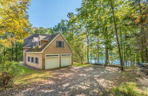 Waterfront, Newly Built, Spacious Apartment! - Foto 9