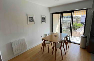 4 Bedroom Apartment - Near docks and metro - Photo 3