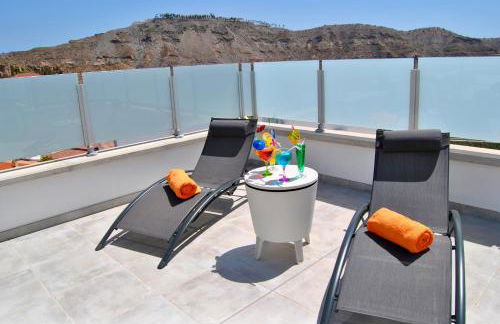 Big Villa Tauro with Private Heated Saltwater Pool & Jacuzzi & BBQ & Game Room & Arcade Games - Foto 11