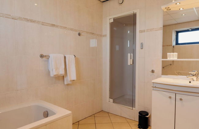 Apartment in Netherlands Near the Coast - Photo 8