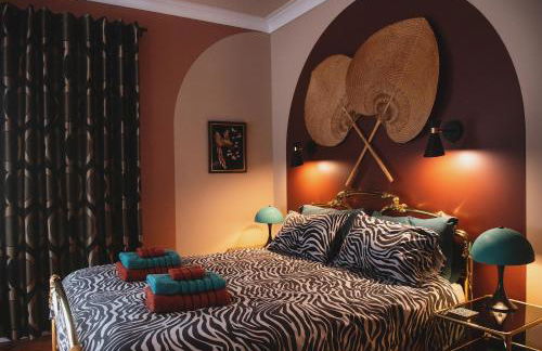 Art Deco Coastal Apartment with Private Garden - Foto 15