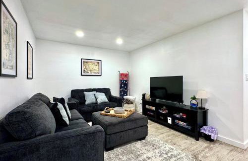 Cozy Cabin w Private Hot Tub and Fire Pit - Foto 28