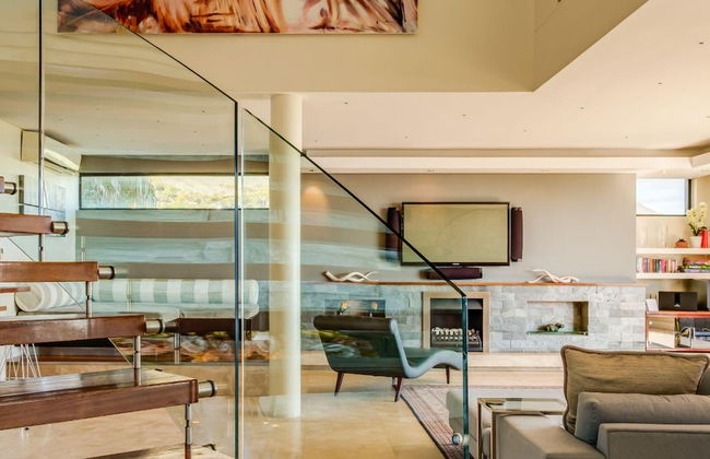 Multi-level Family Villa w Private Pool Views Lions Crest - Foto 50