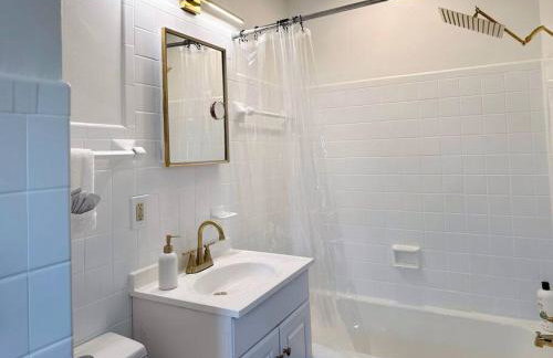 Southeast Suite / 1BD/1BA Apt near UE - Foto 6