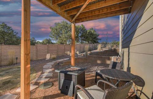 _Entire Home_Game Room_Basement_FirePit_ - Foto 7