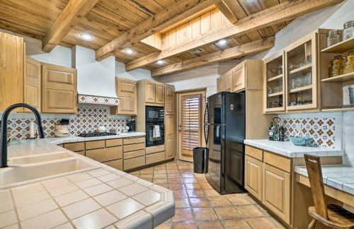 Las Cruces Home La Casa Blanca with Courtyard - Foto 10