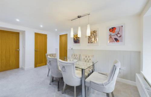 Charming 3 Bedroom Home in the Heart of Stanhope - Photo 9