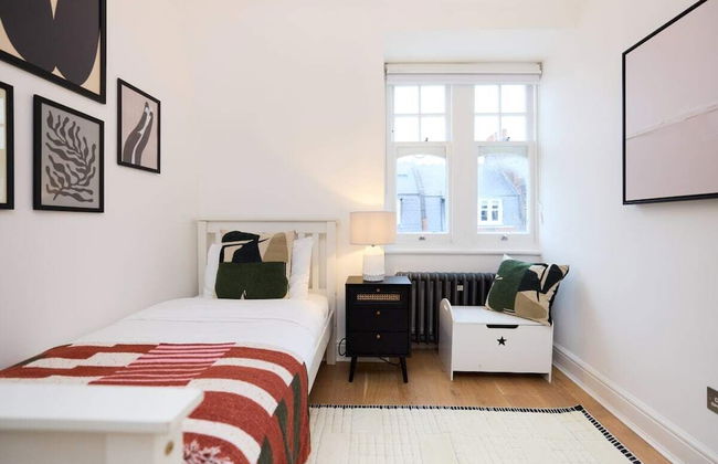 The Belsize Park Place - Charming 6bdr Home With Garden - Foto 16