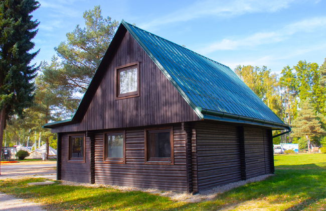 4 bedroom House in Hradec Kralove with garden - Photo 1