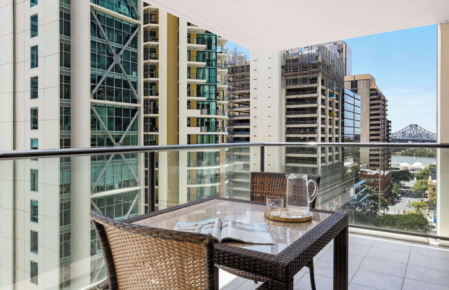 Oaks Brisbane River City Suites - Photo 48