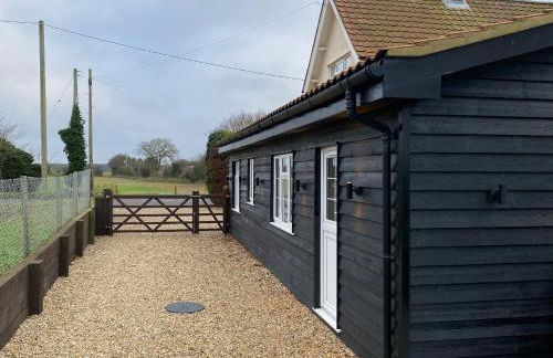 Near Woodbridge The Annexe Eyke Fantastic views with Dog secure Garden and Paddock - Foto 3