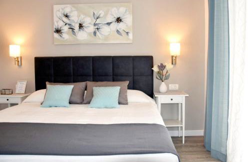 Villa Ana Apartments - Photo 6