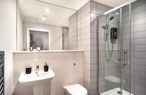 Modern & Spacious 2 Bed Apartment in Waterloo Liverpool - Foto 5